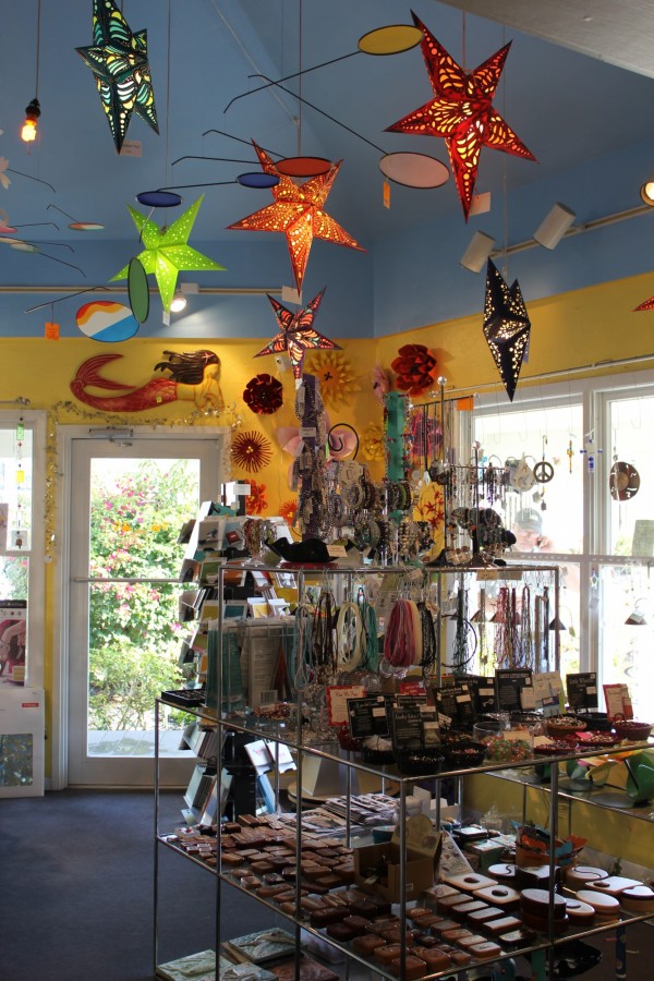 Must Do Visitor Guides, MustDo.com | Suncatcher's Dream handcrafted gift shop on Sanibel, FL
