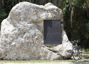 Myakka River State Park Must Do Visitor Guides Sarasota, FL biking