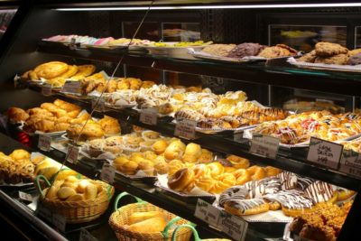 MustDo.com | Wynn's Market fresh baked goods, bakery Naples, Florida
