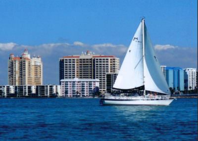 MustDo.com | Key Sailing sunset & sightseeing cruises of Sarasota Bay and the Gulf of Mexico ranging from 2 to 8 hours. Key Sailing also offers affordable private or group charters for family parties, weddings, sailing lessons or just relaxation.
