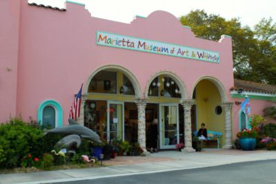 MustDo.com | Flamingo sculpture at Marietta Museum of Art & Whimsey Sarasota, Florida.