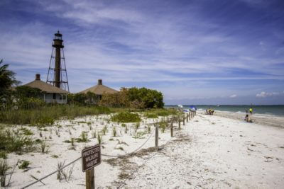 MustDo.com | Sanibel Island Lighthouse, wildlife area and beach Sanibel, FL