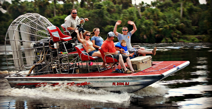 Scenic and exciting family friendly Peace River air boat tours Sarasota, Arcadia, Florida. Must Do Visitor Guides, MustDo.com