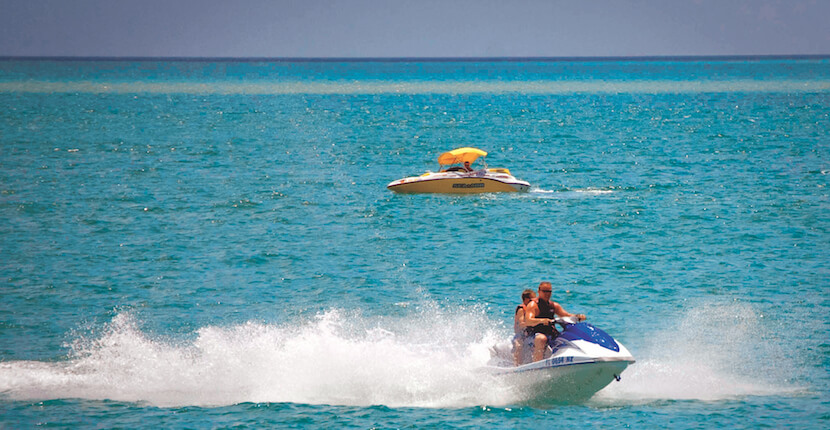 Siesta Key Watersports Sarasota, Florida Take a parasailing adventure, explore the area waters on a jet ski, or rent a power boat. Must Do Visitor Guides, MustDo.com.