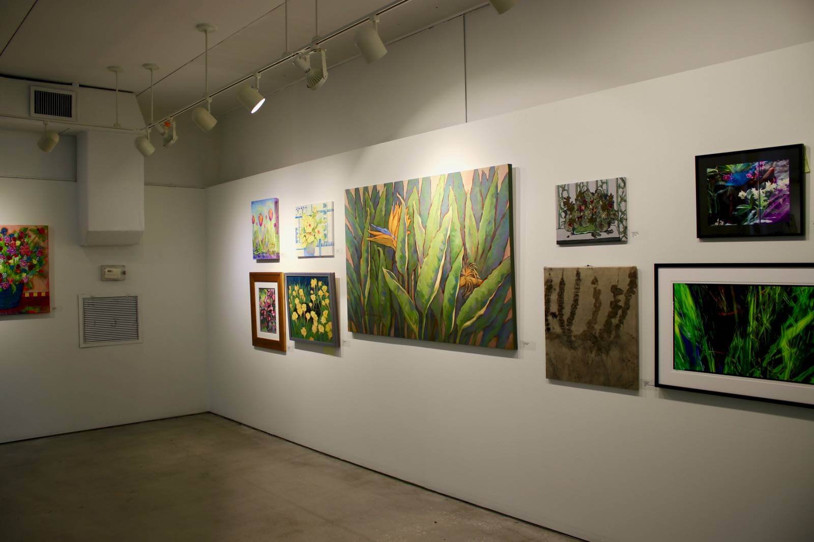 Art Center Sarasota in Sarasota, Florida is a community art center with exhibition galleries, a sculpture garden, adult and kids art classes, programs, and workshops. Must Do Visitor Guides | MustDo.com.